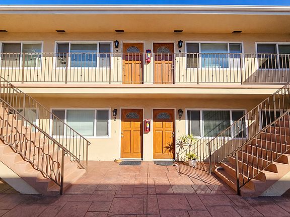 5th image of 4418 Bond St APT 5
