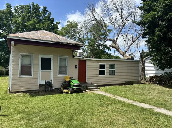 10 Fulton St, Dansville, NY 14437