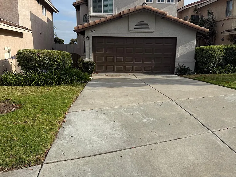 1641 Wesley Way — Photo 1