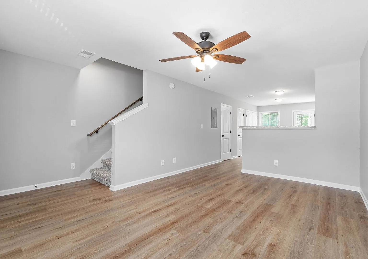 223 Smithson Lane — Photo 3