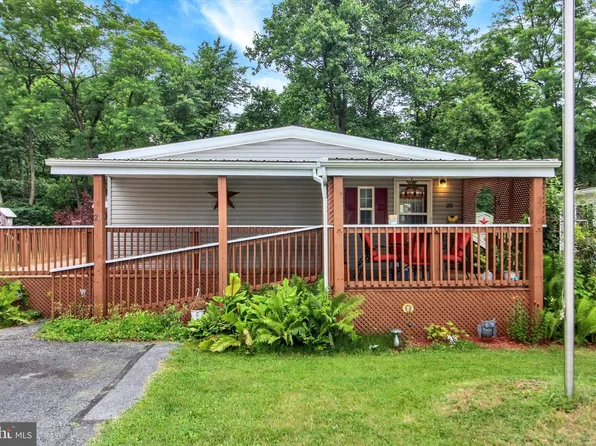 3450 Mountain Rd Trailer M20, Hamburg, PA 19526