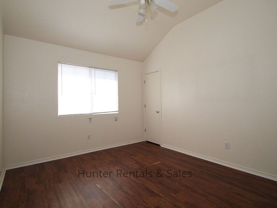 1st image of 4203B Alan Kent Dr