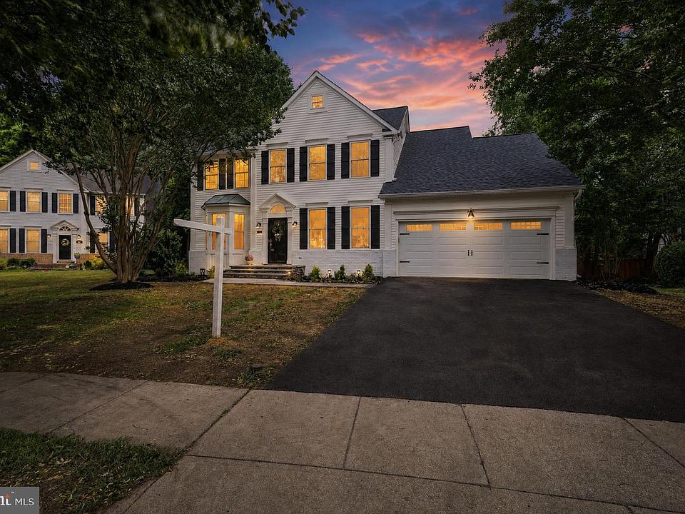 1st image of 2907 Middlebridge Ct