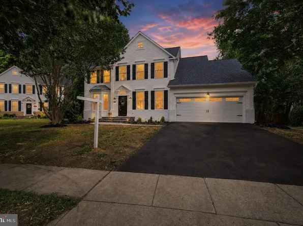 2907 Middlebridge Ct, Crofton, MD 21114
