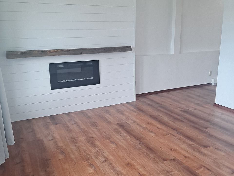 1st image of 726 S Hatch St #726
