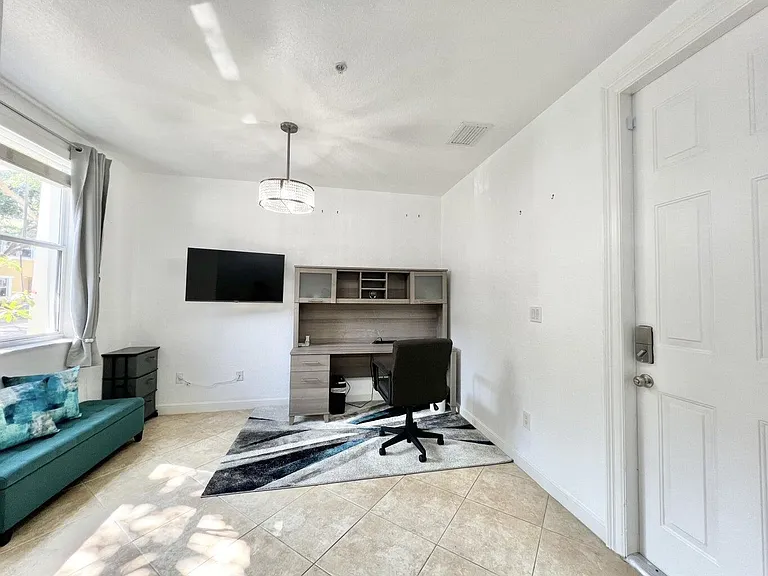 840 Marina Del Ray Ln #2 — Photo 6