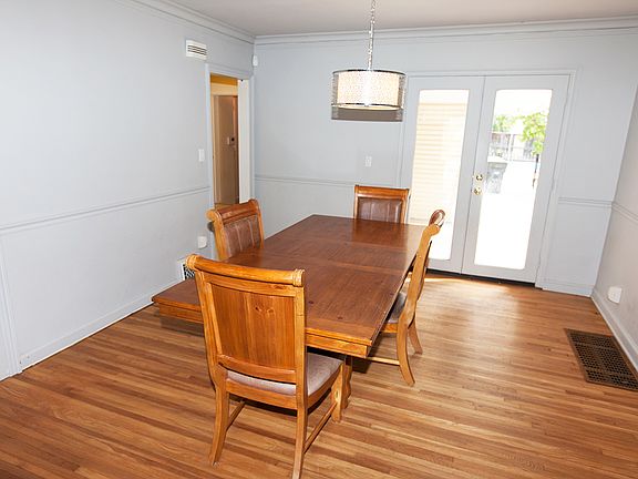 4th image of 3639 S Yorktown Ave
