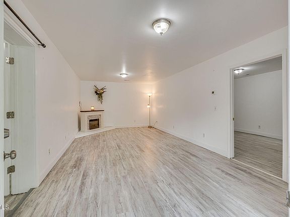 5th image of 1102 Miller Dr