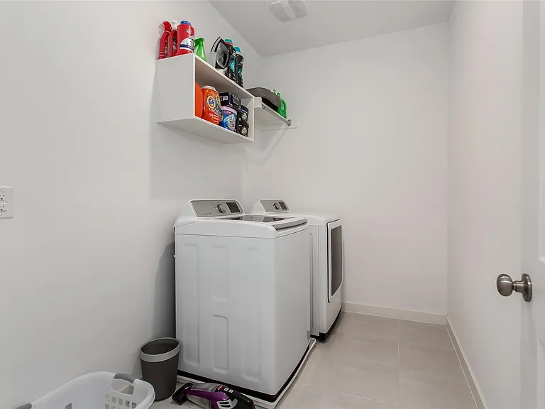 4881 Ellie Ln — Photo 11