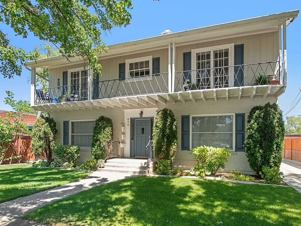 820 S Arlington