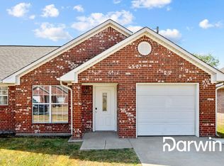 105 Carly Ln, Mabank, TX 75147