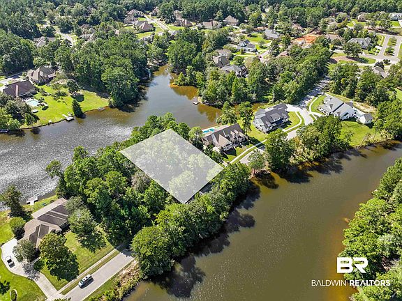 2nd image of Dellwood Creek Cir