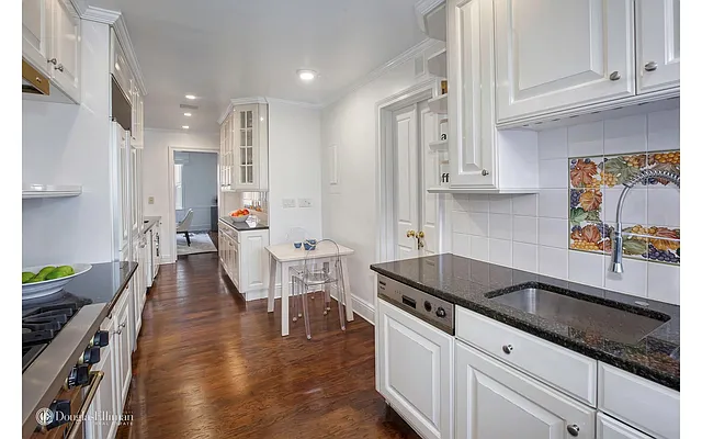 Sold by Douglas Elliman | media 18