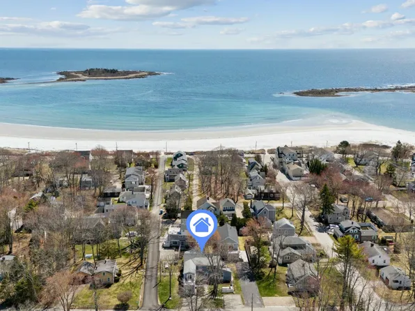 18 Edgewood Avenue, Kennebunkport, ME 04046