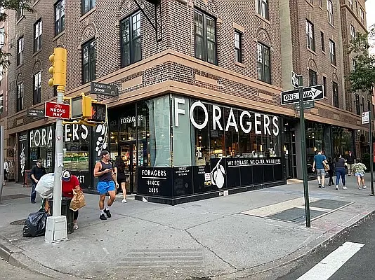 Sold by Douglas Elliman | media 32