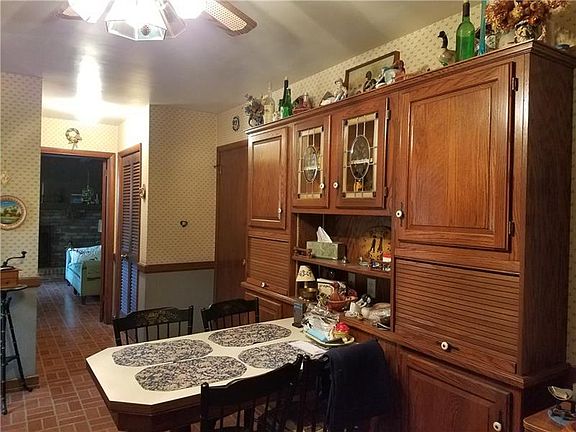 4th image of 3106 McClellan Dr