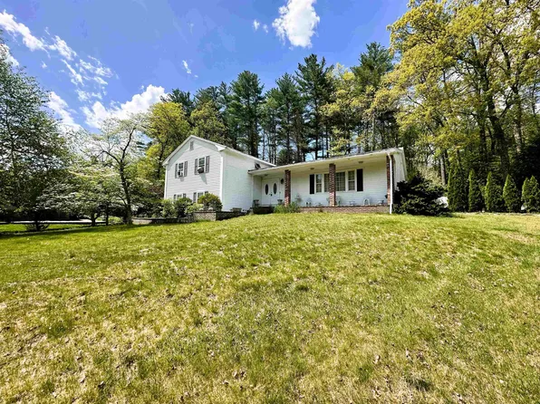 33 Sharon Road, Windham, NH 03087