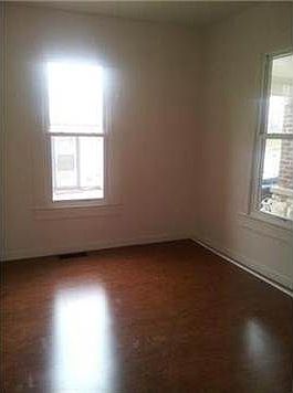 5th image of 1539 S Willow Ave