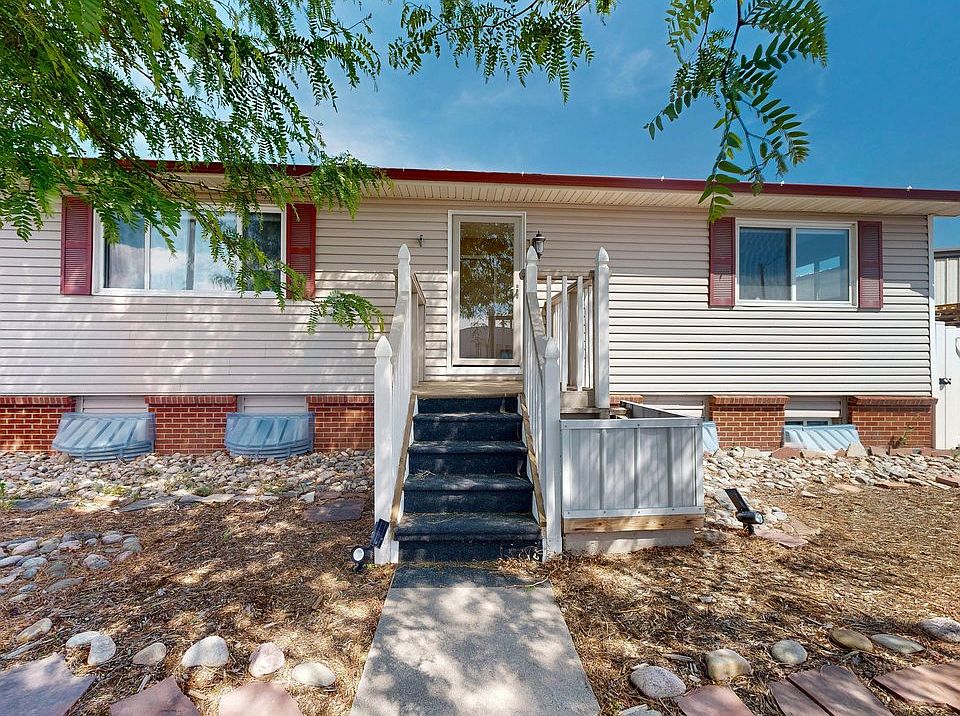 1st image of 2716 9th Ave