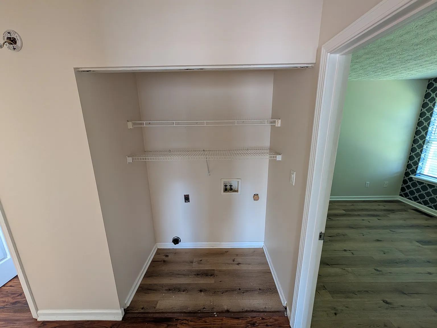 3 bed, 1065 sqft, $1,450 — Photo 3