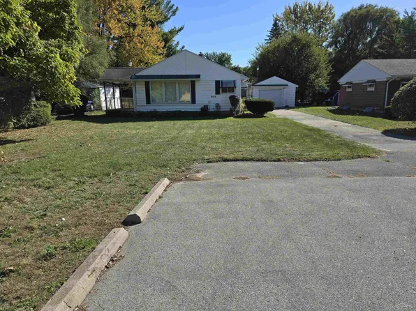 4768 Hess Rd, Saginaw, MI 48601