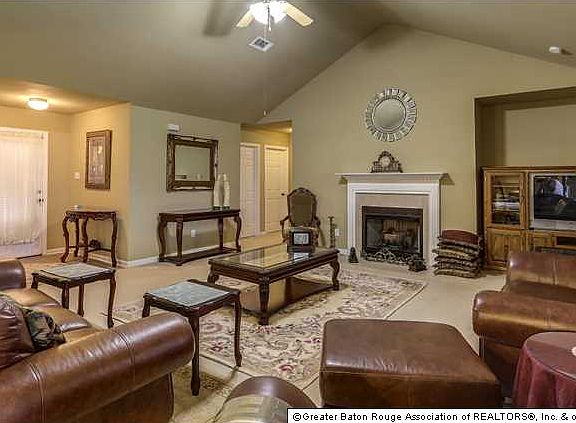 4th image of 26202 Glenbrooke Dr