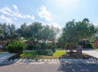407 Surrey Rd, Laredo, TX 78041