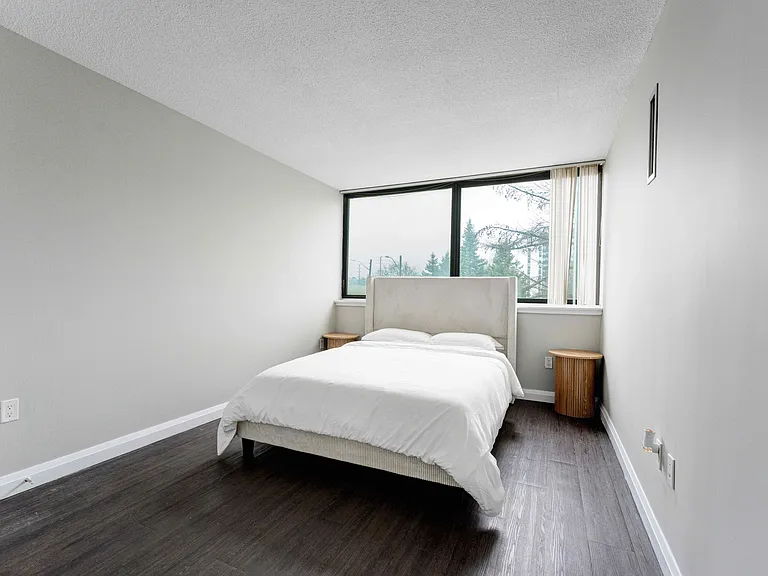 2200 Sherobee Rd — Photo 32