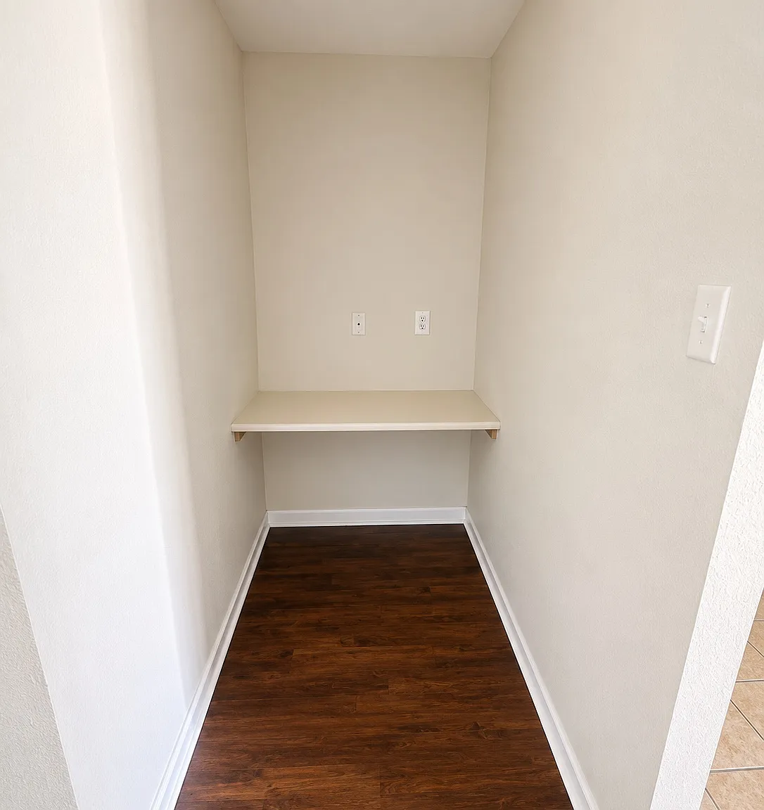 3 bed, 1300 sqft, $1,350 — Photo 4