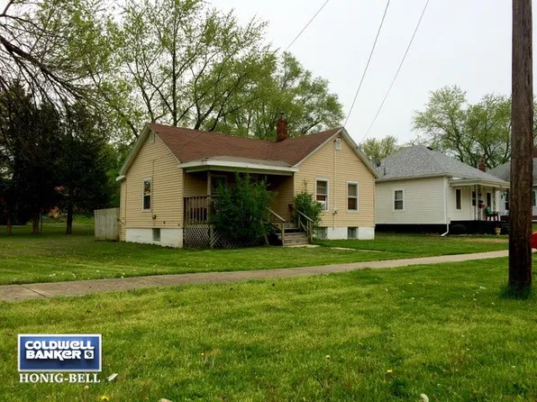 909 Johnson St, Streator, IL 61364