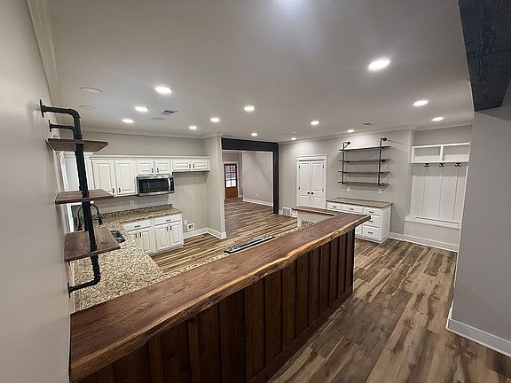 9th image of this home