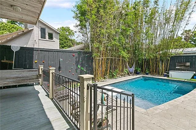 6333 Annunciation St — Photo 20