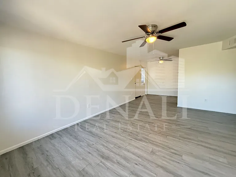 4719 N 15th Ave #4 — Photo 3
