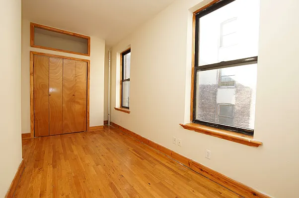 Rented by Bold New York | media 47