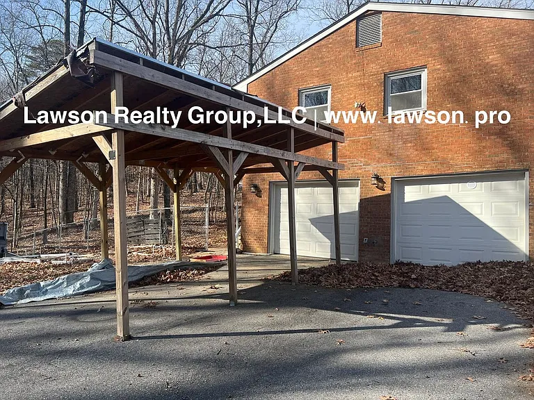 991 Blue Ridge Dr — Photo 2