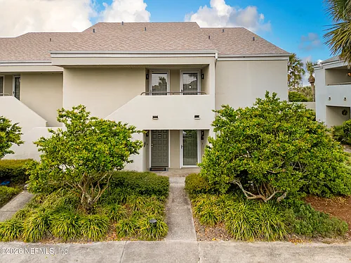 658 Summer Pl Photo 1
