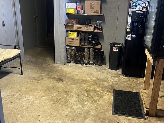5th image of 566 Clarence Finney Rd