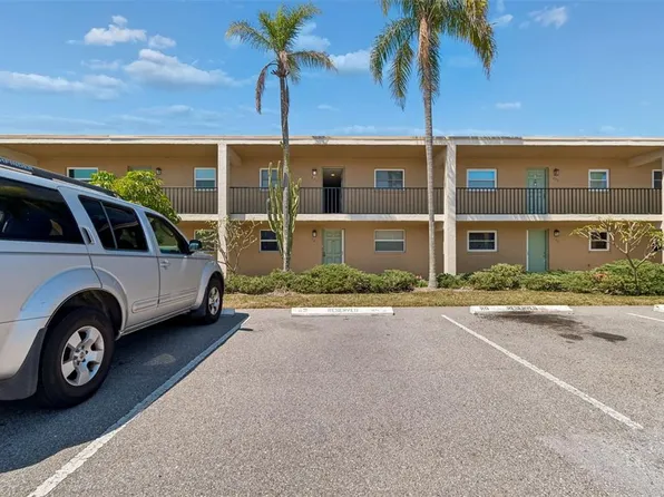 12300 Park Blvd APT 221, Seminole, FL 33772