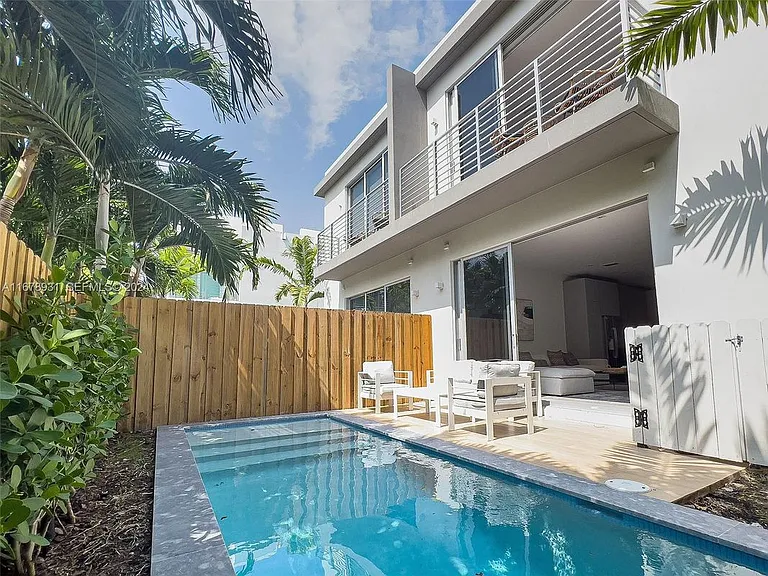 3110 Elizabeth St — Photo 24