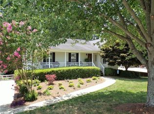 3940 Patsy Dr, Winston Salem, NC 27107