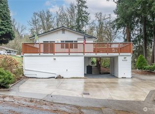 125 1/2 W Vista Way, Kelso, WA 98626