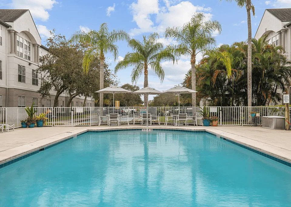 Lexington Club at Vero