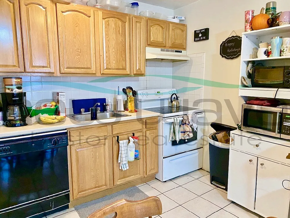 2 bed, 700 sqft, $3,500 — Photo 4