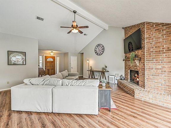 4th image of 1909 Lavaca St