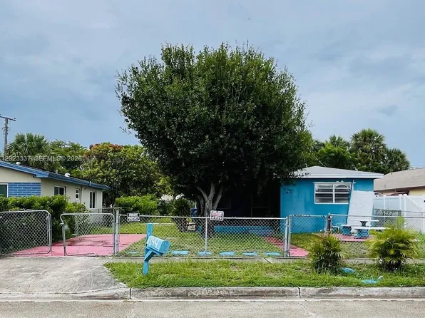 1344 W 10th St, Riviera Beach, FL 33404