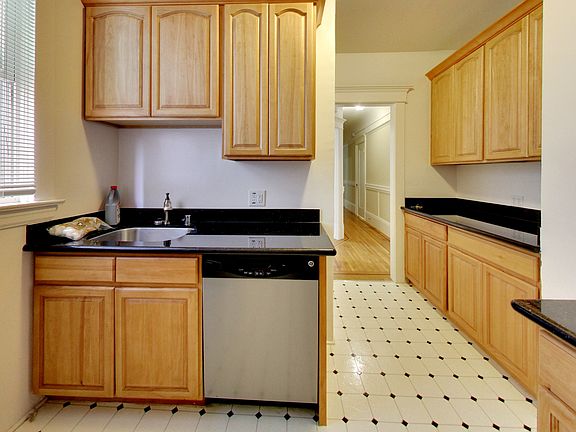 5th image of 1160 Pine St APT 06