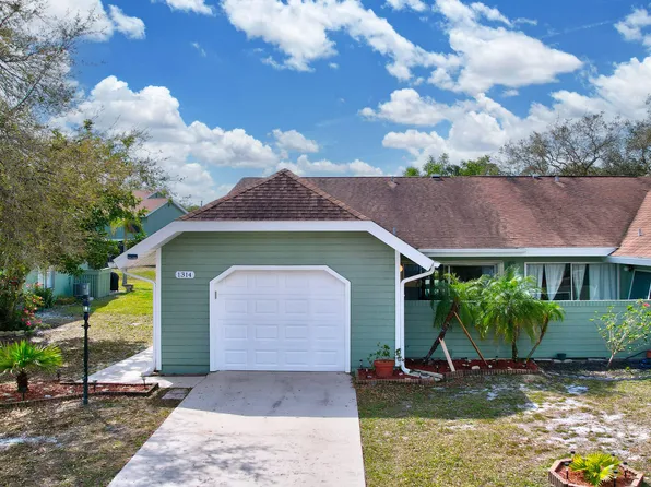 1314 SE La Haven Court, Port St Lucie, FL 34952