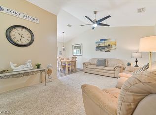 8366 Charter Club Cir UNIT 8, Fort Myers, FL 33919