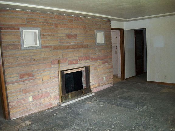 3rd image of 2825 Corby Blvd