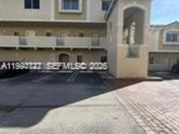 7995 NW 8th St APT 115, Miami, FL 33126